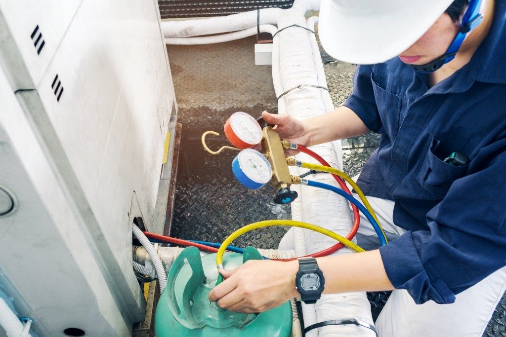 plumbing checking meter of water heater
